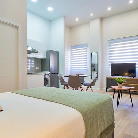 Del Parque Flats Estudio Capuchinos Malaga Zewnętrze zdjęcie